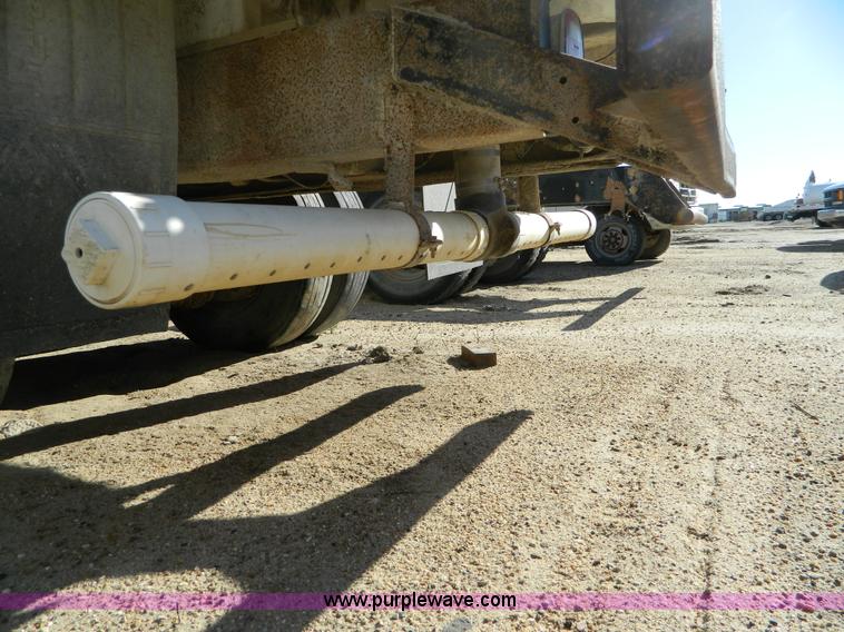 image for item AD9532 1986 International 1954 water truck