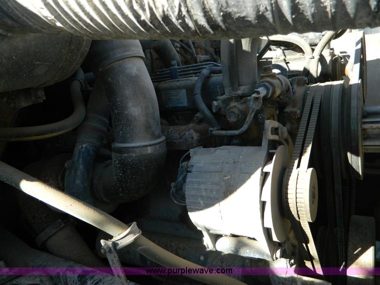 image for item AD9532 1986 International 1954 water truck