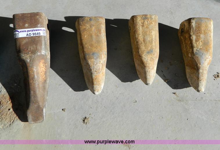 image for item AD9545 (6) Hensley D7G dozer ripper teeth