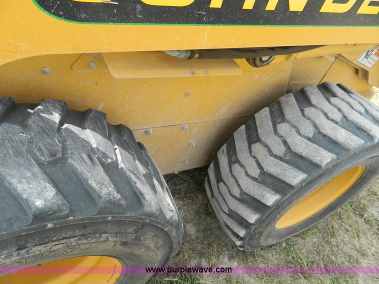image for item AD9948 2000 John Deere 250 skid steer