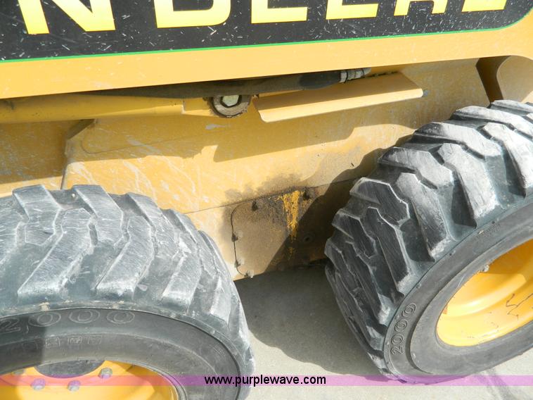 image for item AD9948 2000 John Deere 250 skid steer