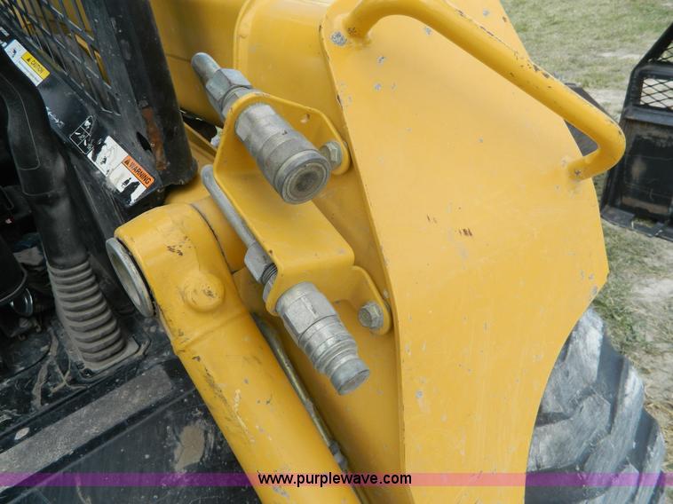 image for item AD9948 2000 John Deere 250 skid steer