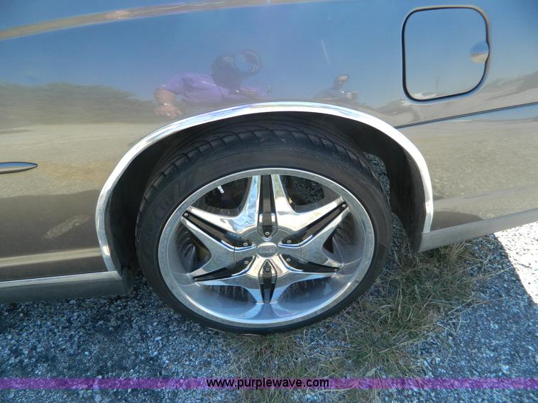 image for item AD9953 2002 Chevrolet Monte Carlo LS