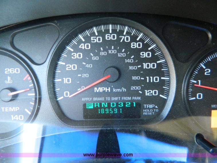 image for item AD9953 2002 Chevrolet Monte Carlo LS