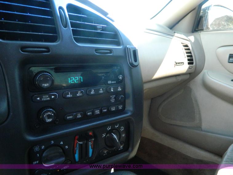 image for item AD9953 2002 Chevrolet Monte Carlo LS