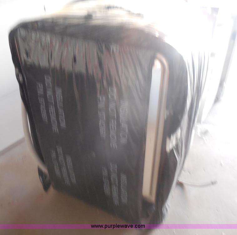 image for item AL9575 Kitchen Aid Superba dish washer