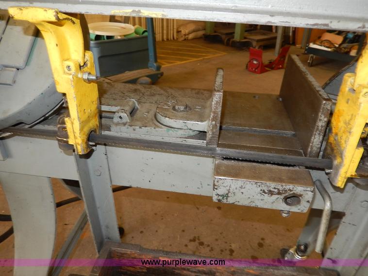 image for item AP9973 Wells metal band saw