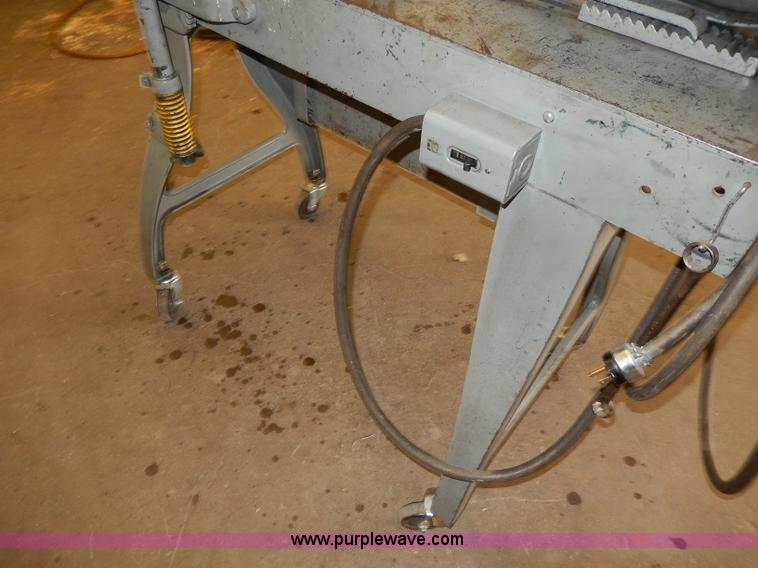 image for item AP9973 Wells metal band saw