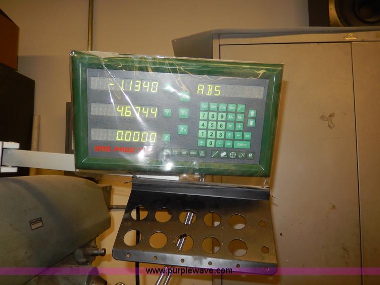 image for item AP9993 1977 Exacto 942B vertical turret milling machine