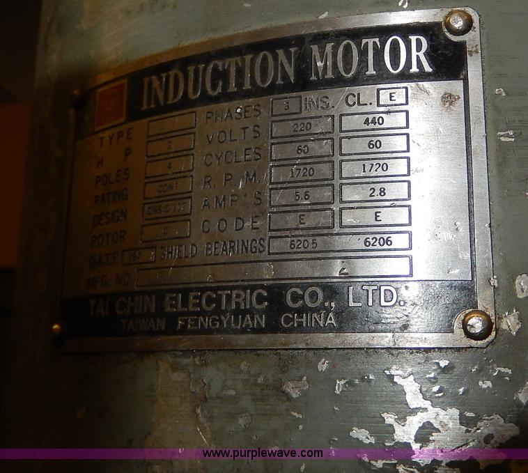 image for item AP9993 1977 Exacto 942B vertical turret milling machine