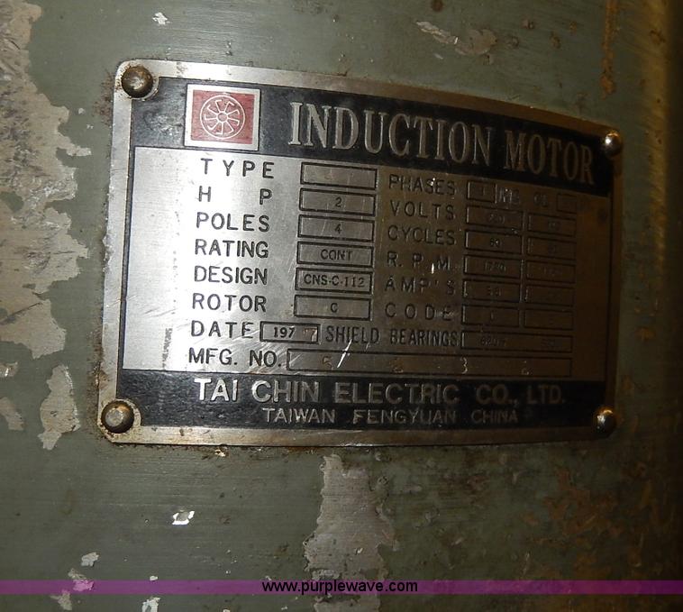 image for item AP9993 1977 Exacto 942B vertical turret milling machine