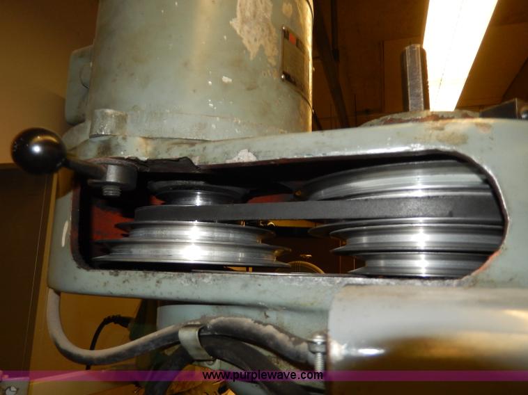 image for item AP9993 1977 Exacto 942B vertical turret milling machine