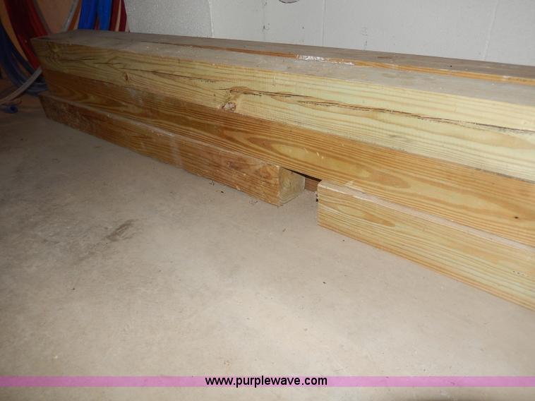 image for item AT9301 (8) 4" x 4" timbers
