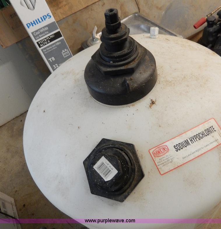 image for item AT9307 650 gallon tank