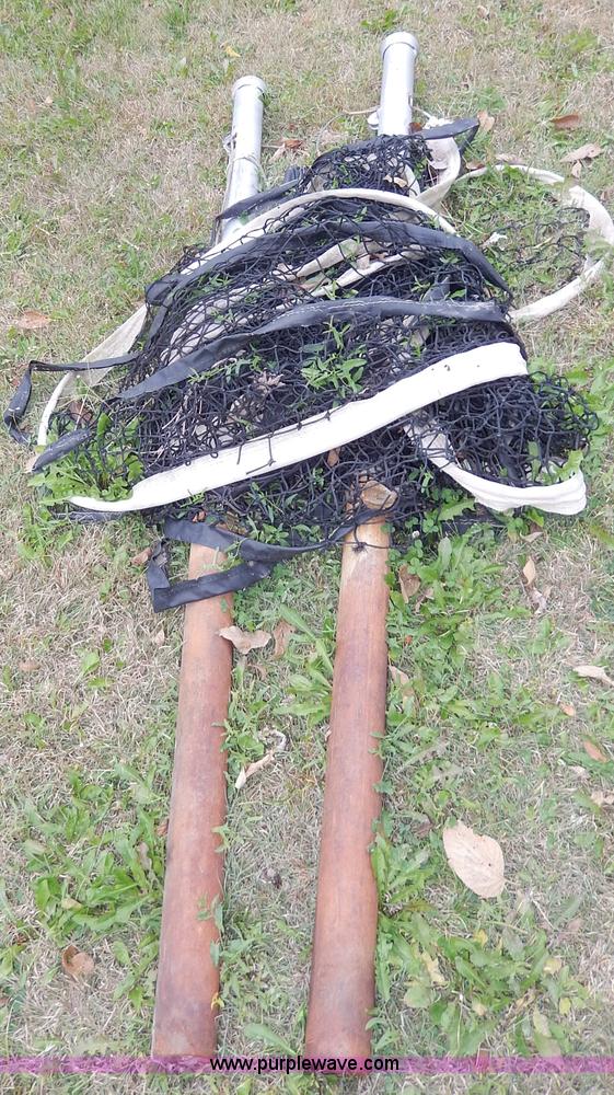 image for item AT9310 Tennis court net and poles