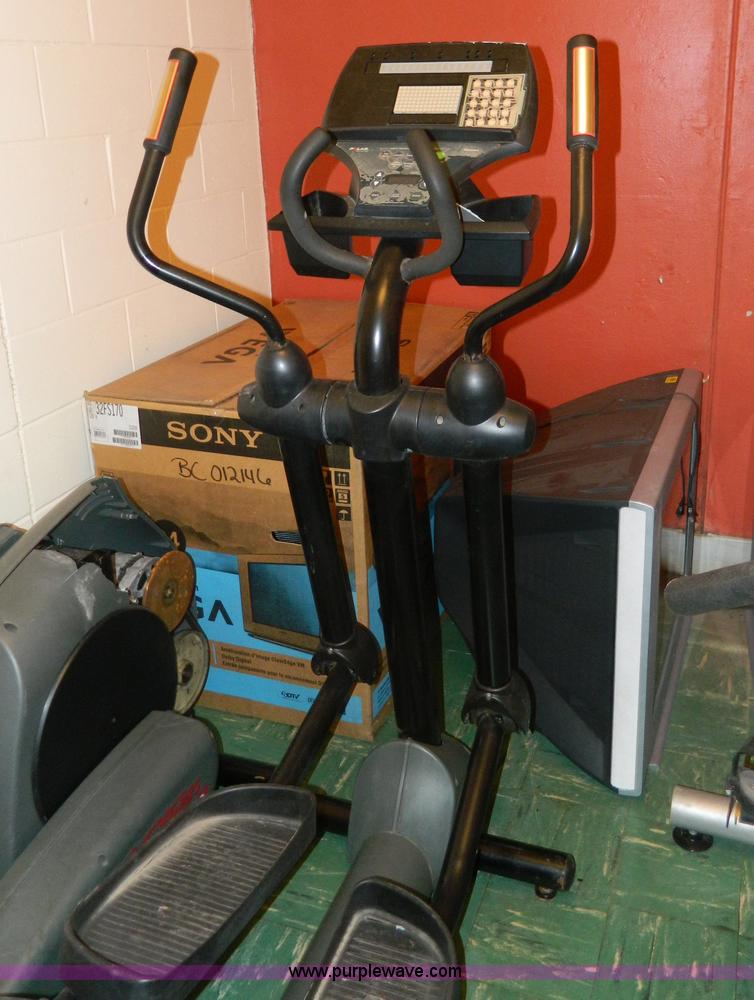 image for item AZ9163 Assorted exercise equipment