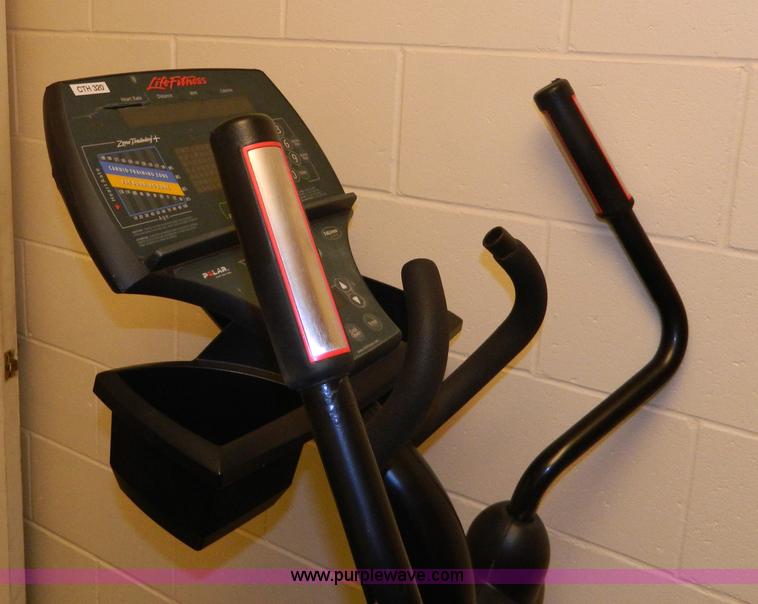 image for item AZ9163 Assorted exercise equipment