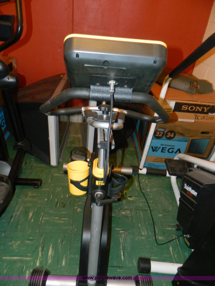 image for item AZ9163 Assorted exercise equipment