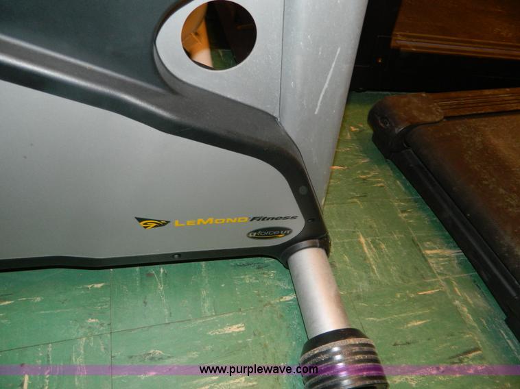 image for item AZ9163 Assorted exercise equipment