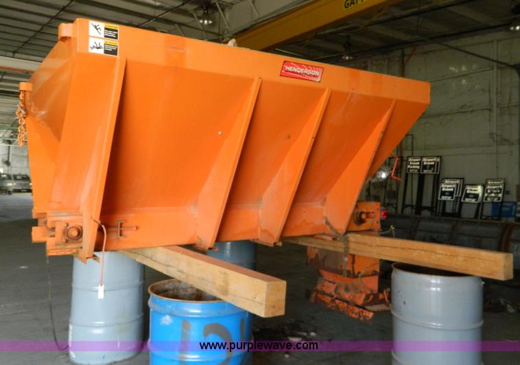 image for item AZ9165 Henderson FSH8M11-D spreader