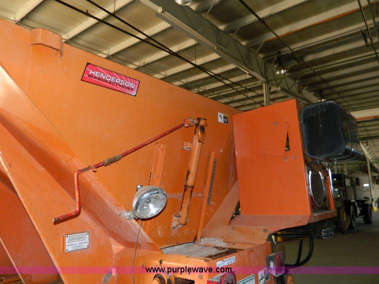 image for item AZ9165 Henderson FSH8M11-D spreader