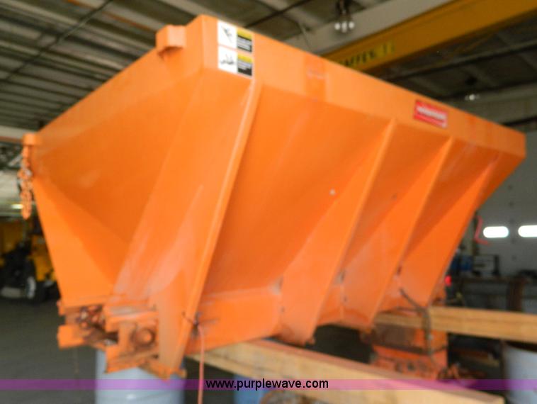 image for item AZ9165 Henderson FSH8M11-D spreader