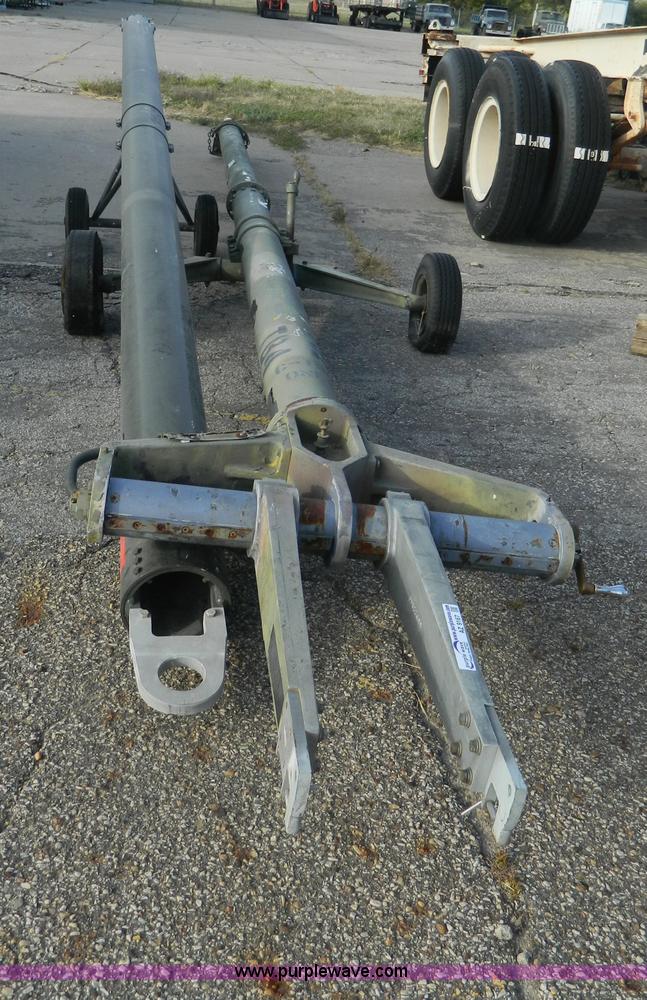 image for item AZ9167 (2) aircraft tow bars