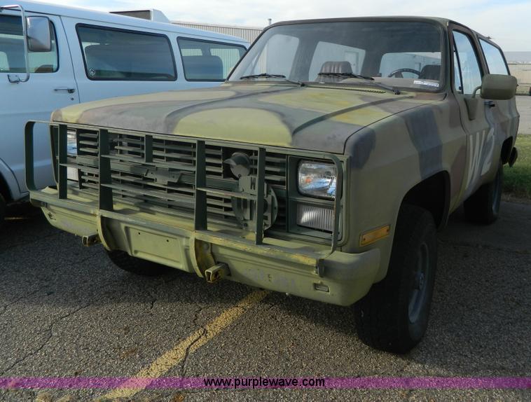image for item AZ9170 1985 Chevrolet D10 Military Blazer SUV