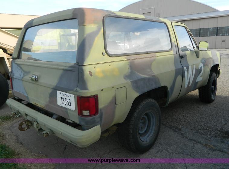 image for item AZ9170 1985 Chevrolet D10 Military Blazer SUV
