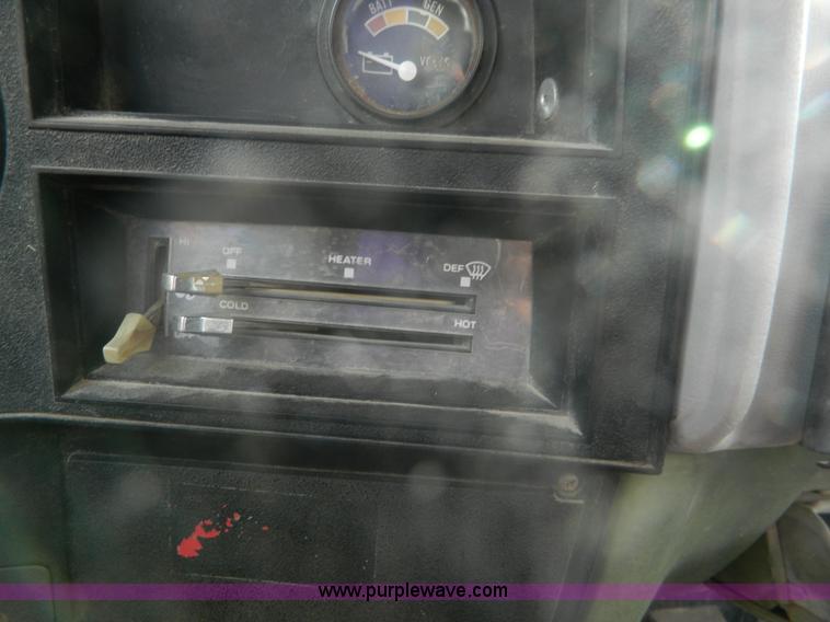 image for item AZ9170 1985 Chevrolet D10 Military Blazer SUV