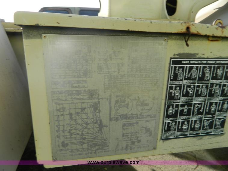 image for item AZ9171 U.S. Surplus LRT-10 wheel mounted crane