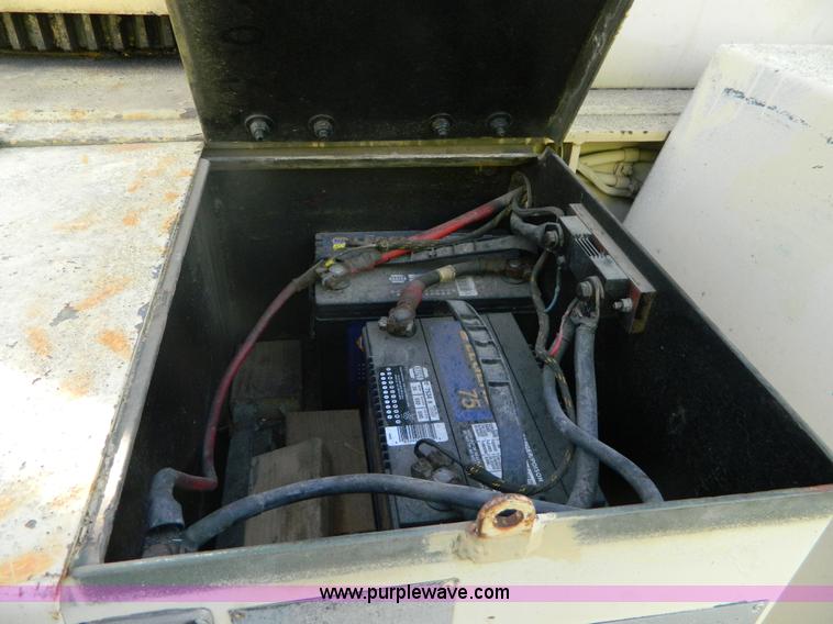 image for item AZ9171 U.S. Surplus LRT-10 wheel mounted crane