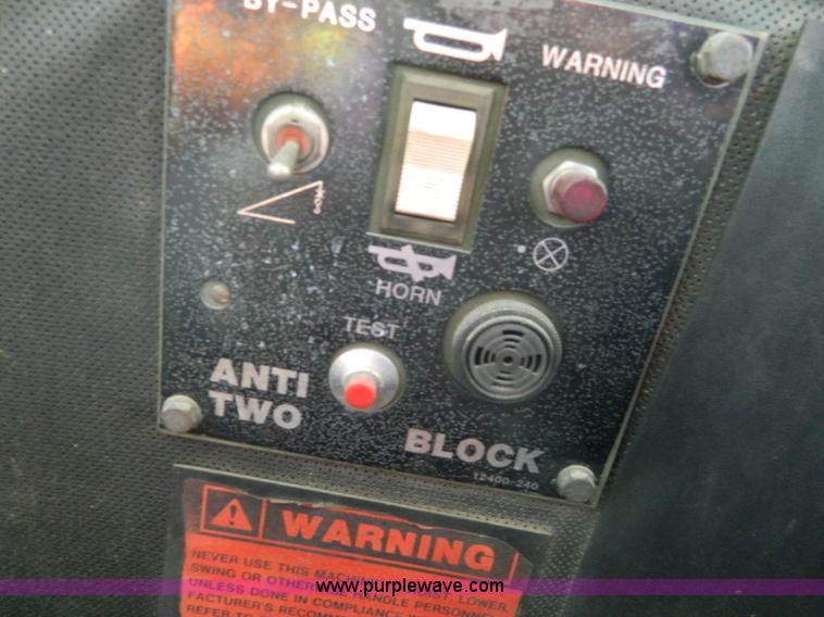 image for item AZ9171 U.S. Surplus LRT-10 wheel mounted crane