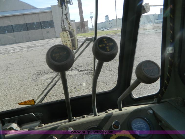 image for item AZ9171 U.S. Surplus LRT-10 wheel mounted crane