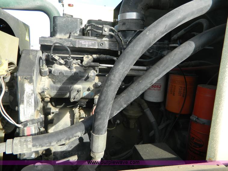 image for item AZ9171 U.S. Surplus LRT-10 wheel mounted crane