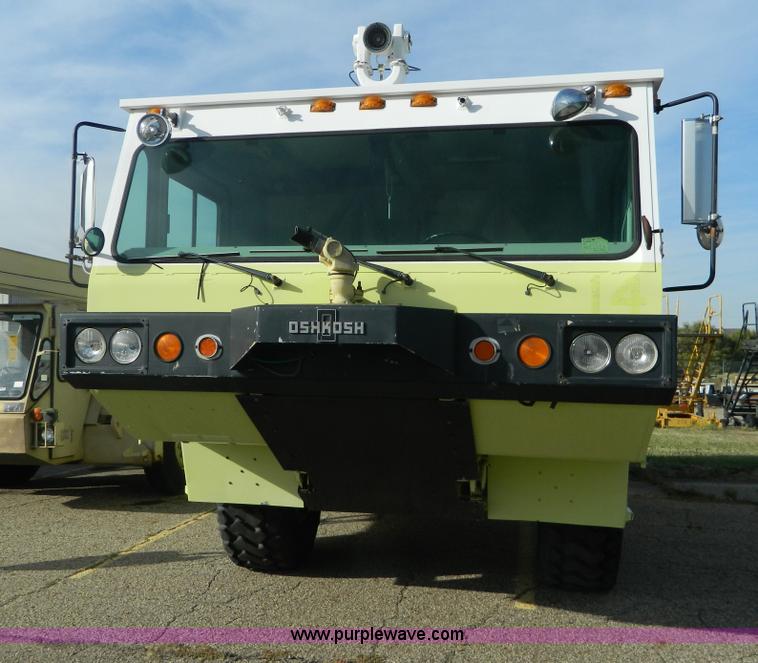 image for item AZ9172 1985 Oshkosh ARFF firetruck