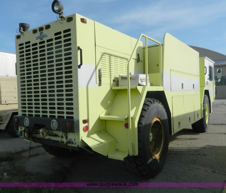 image for item AZ9172 1985 Oshkosh ARFF firetruck