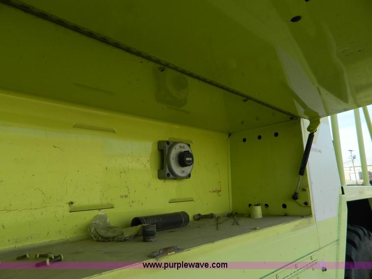 image for item AZ9172 1985 Oshkosh ARFF firetruck