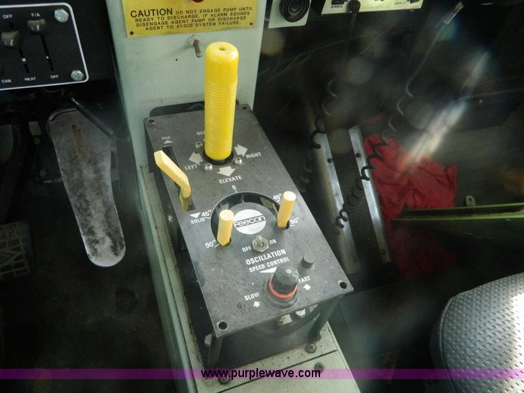 image for item AZ9172 1985 Oshkosh ARFF firetruck