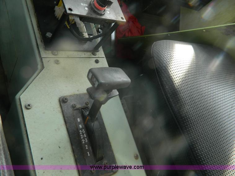 image for item AZ9172 1985 Oshkosh ARFF firetruck