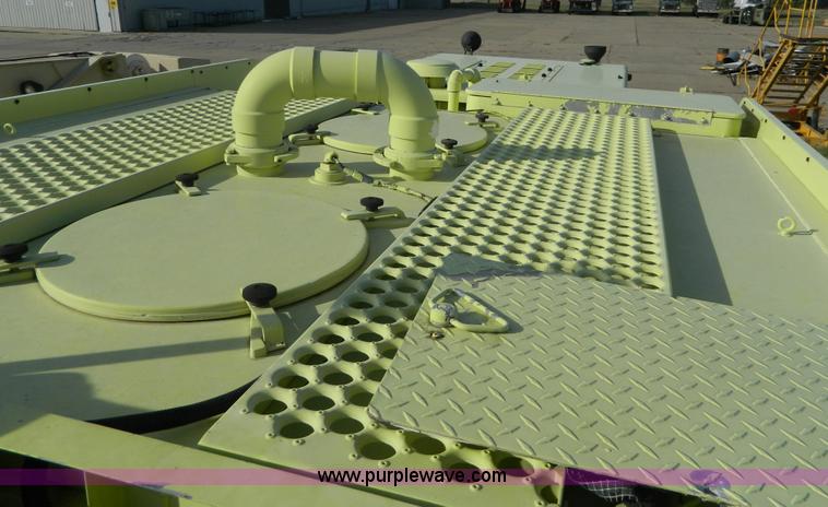 image for item AZ9172 1985 Oshkosh ARFF firetruck