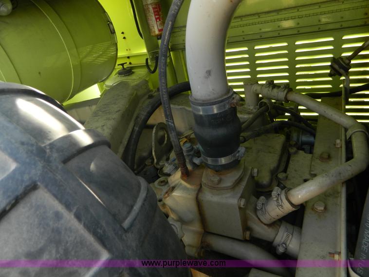 image for item AZ9172 1985 Oshkosh ARFF firetruck