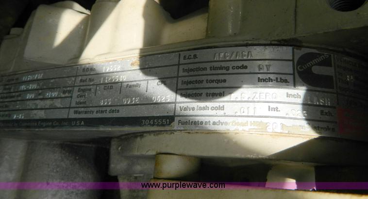 image for item AZ9172 1985 Oshkosh ARFF firetruck