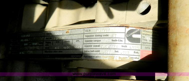 image for item AZ9172 1985 Oshkosh ARFF firetruck