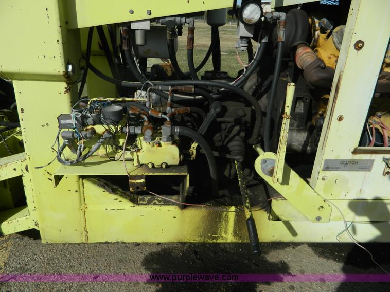 image for item AZ9181 Blizzard Buster hydraulic broom