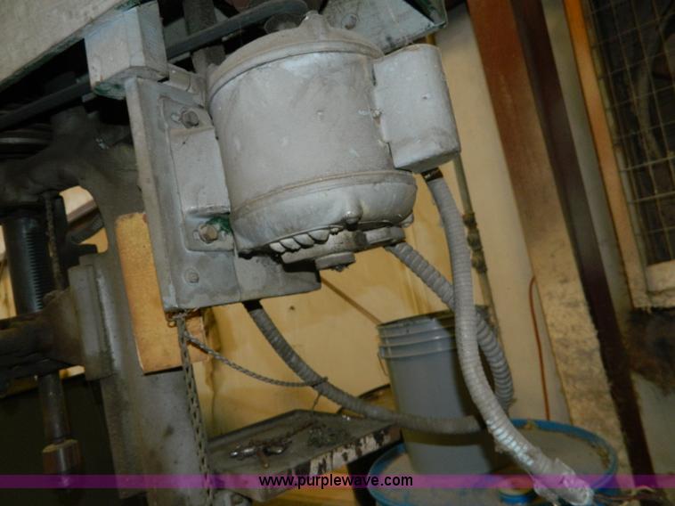 image for item AZ9188 Floor drill press