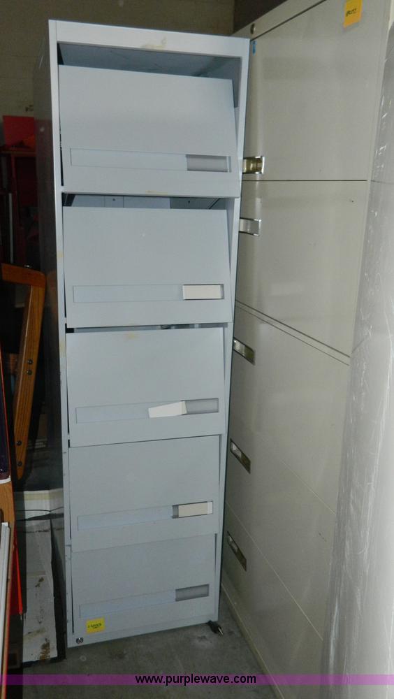 image for item AZ9202 Assorted items