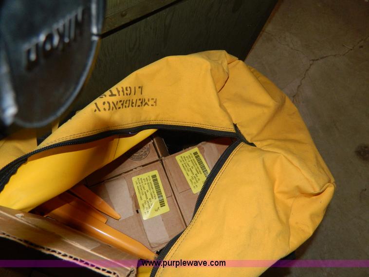 image for item AZ9214 Emergency Runway beacons