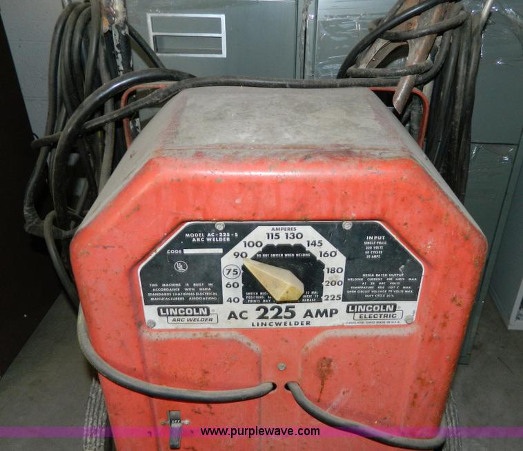 image for item AZ9220 Lincoln arc welder