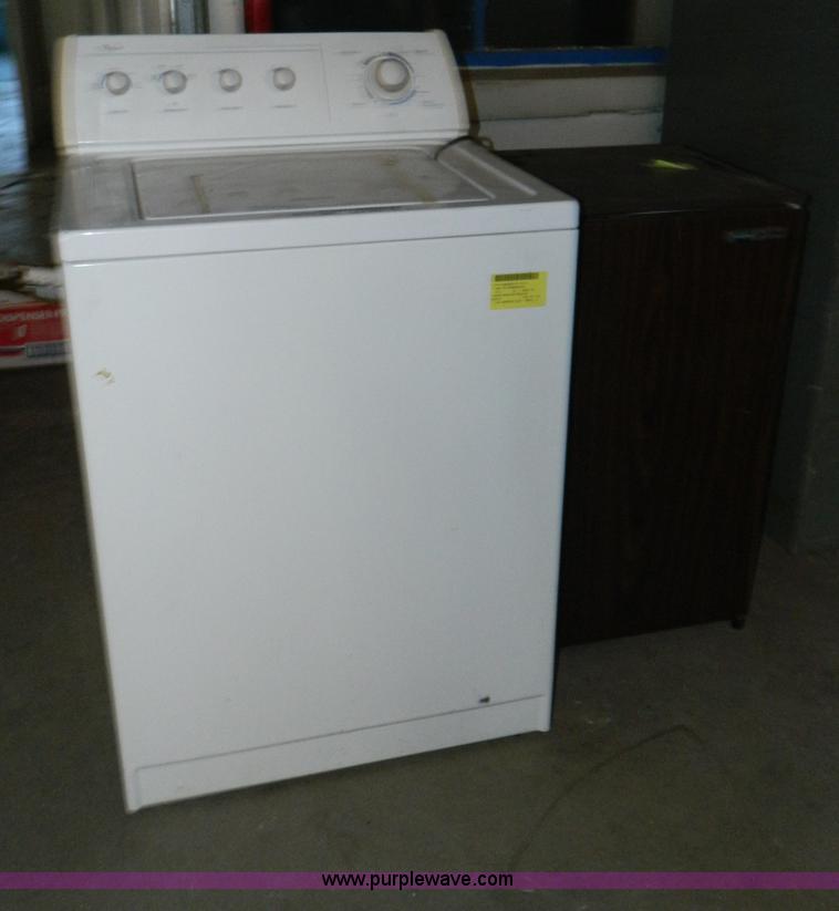 image for item AZ9222 Whirlpool large capacity washer